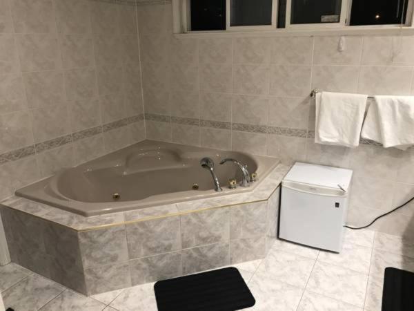 Xin Xin Homes Ричмонд Экстерьер фото